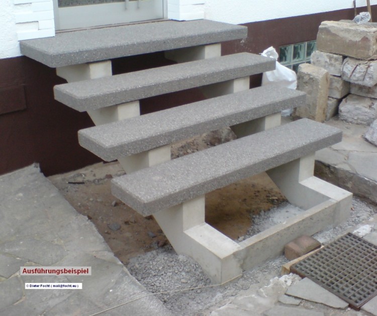 Freitragende Treppe Granit - Beton Ausführungsbeispiel